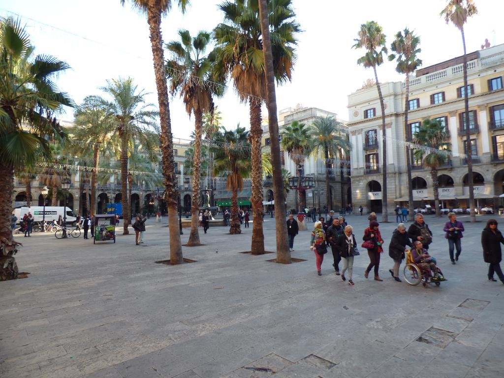Hotel Jaume I Barcelona Bagian luar foto