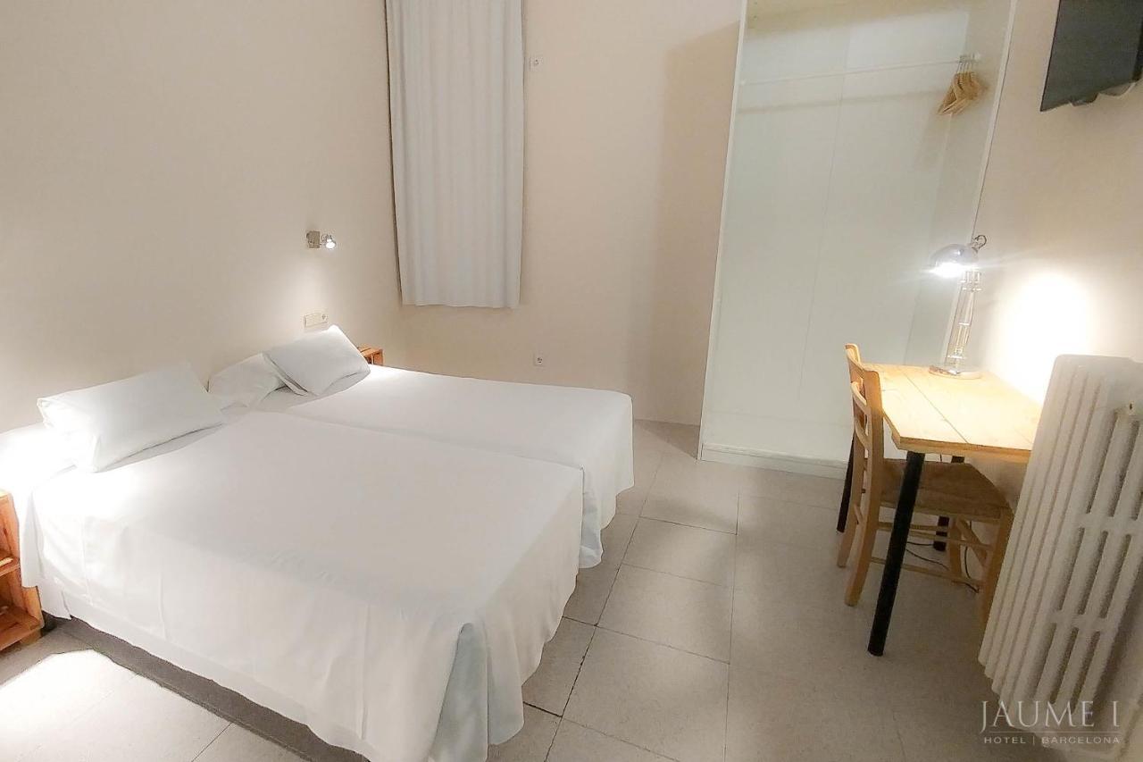 Hotel Jaume I Barcelona Bagian luar foto